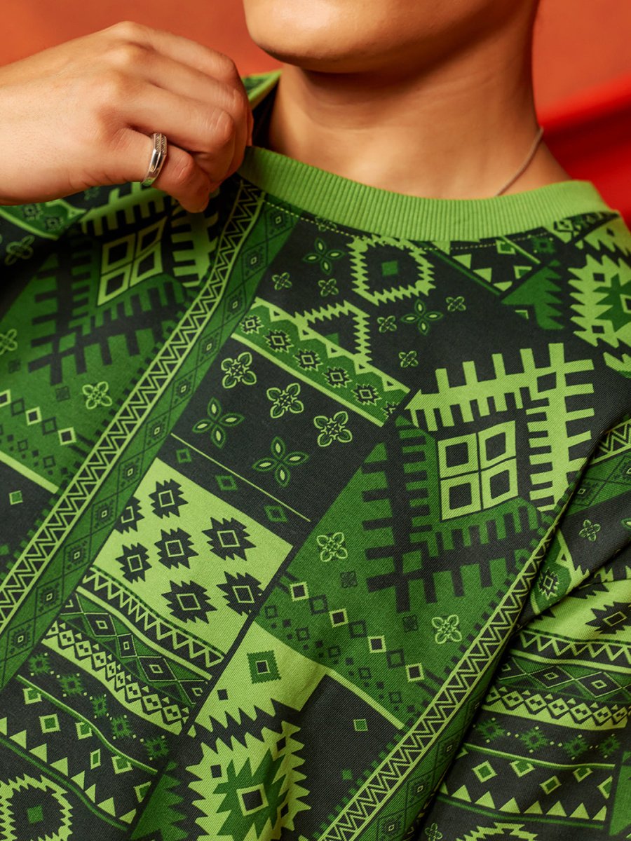 Bandhani - Oversized T-shirt | Mydesignation