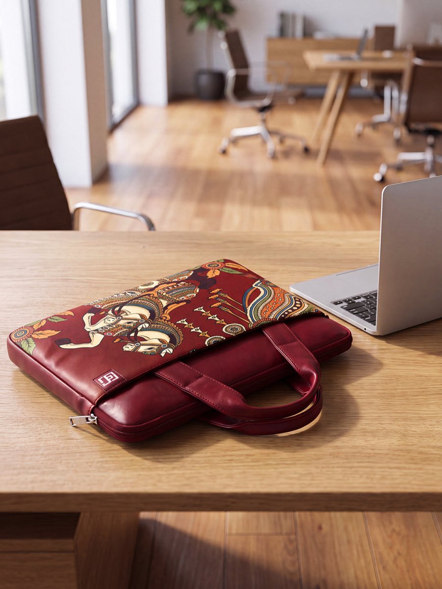 Kalamkari - Laptop Sleeves | MyDesignation