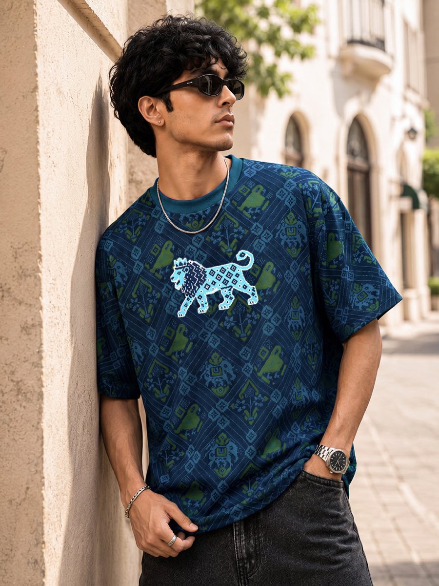 Regal Lion Patola - Oversized T-shirt | MyDesignation